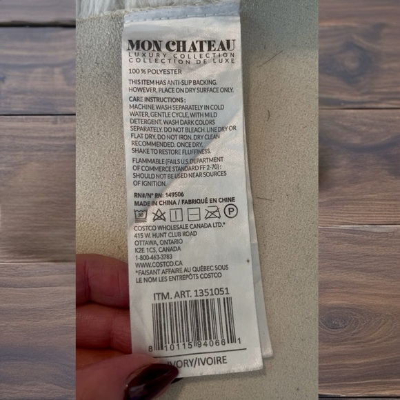 Luxurious White Faux Fur Rug - Picture 8 of 8